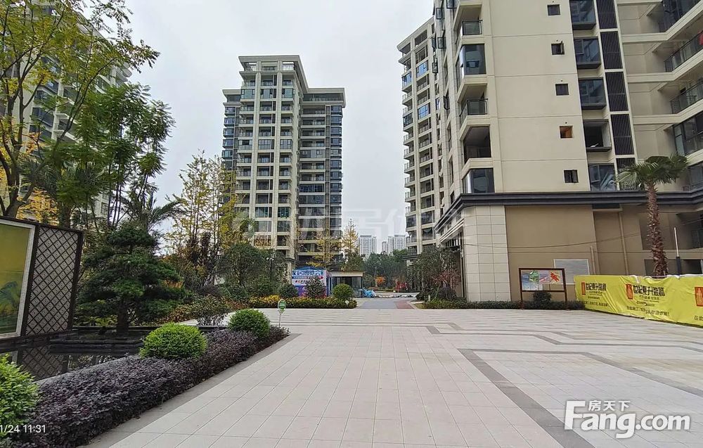 园艺山使用面积200多平三联跃开发商直签合同免税费