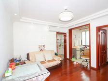 景观房,交通便利,采光充足,房型正气