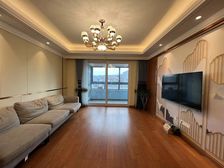 大悦雅园4室2厅2卫南朝向320.0万元/套出售