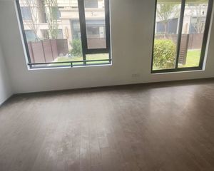涌潮印4室2厅2卫南朝向588.0万元/套出售