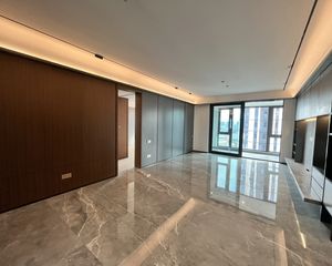 明湖悦府4室2厅3卫南朝向1000.0万元/套出售