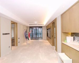 保真!九年江南实验,精装,崭新大四房未入住,送车位,极力推荐