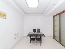 中央花园 1室1厅 精装修出售价格可谈