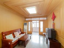 飞机户型!翠竹新村南区 3室2厅 中装修 中层采光好 有钥匙