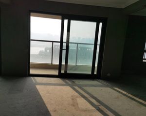 雅戈尔新长岛4室2厅2卫南朝向390.0万元/套出售
