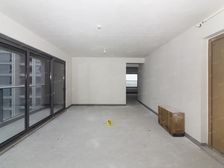 次新小区,纯毛坯没住过人的好房子