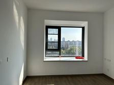 新芝源境次新房三开间朝南加装80万门口地铁6号线