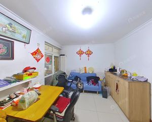 绿景馨园 楼龄新 南北通透
