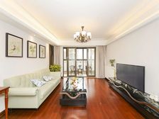 软装20多万,楼层非常好,中房颐园,看房随时,南北通透双阳台