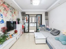 绿地华尔次新小区,中间位置,青绿楼层,诚意出售!