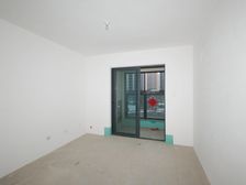 新出清云澜湾纯毛坯两室有钥匙随时可看诚售可谈