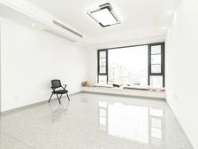 未来科技城2.0板块 南湖边三房精装修 视野开阔,看房方便