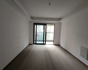 保利湖光印3室2厅2卫南朝向340.0万元/套出售