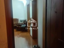 区供销社宿舍(桃源路82-3号)。