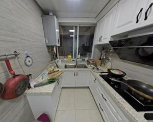 华侨城4室2厅2卫南朝向288.0万元/套出售