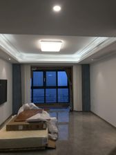 世茂中南璀璨云堤4室2厅2卫南朝向328.0万元/套出售