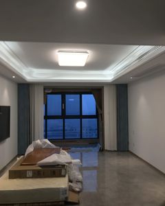 世茂中南璀璨云堤4室2厅2卫南朝向328.0万元/套出售