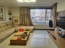 南北通透西源里3室2厅精装修