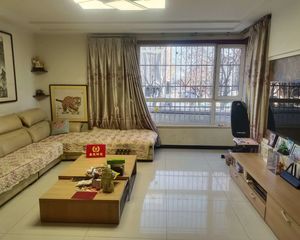 南北通透西源里3室2厅精装修