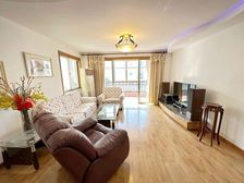 业主置换别墅,电梯洋房,小区背靠公园,本房位置安静,花园环绕