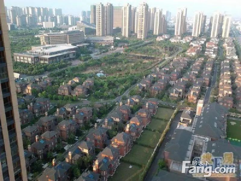 湖塘,新城公馆旁,常州武进武进区政府莱蒙城别墅区二手房 六室 - 房