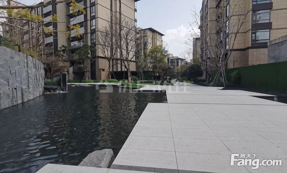 昆明洋房天花板华夏四季熙棠苑一线观滇大平层