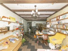 小区中庭位置 满5V1 带大花园 送半地下面积94平