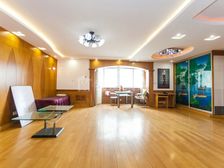 低总价电梯房,中间楼层,户型方正,南北通透。