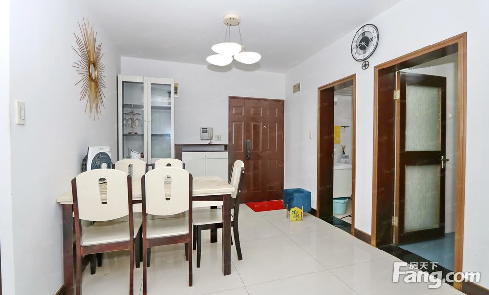 家景园电梯房交通便利大阳台采光好