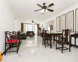 边户,5居2阳台,4卧朝南,精装新房,拎包住,满五