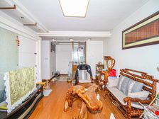 天虹苑03年商品房,业主打新,诚意出售,采光全天无遮挡!