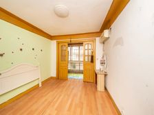 江桥一村新出大三房房东诚意出售,价欢迎大刀