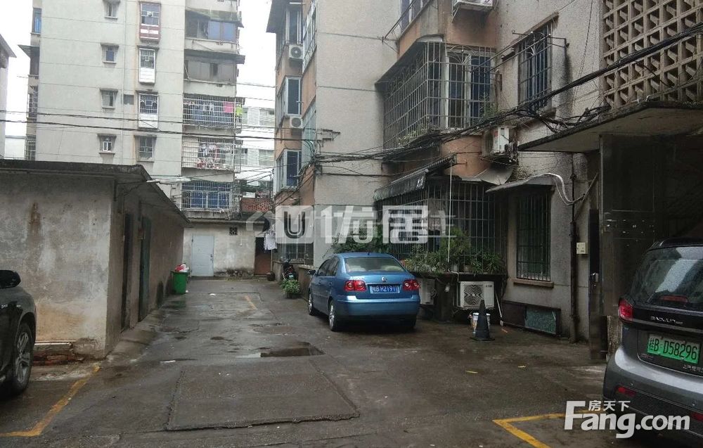 乐群路1房1厅带20平后花园,柳州鱼峰白云荣军路片区人民防空办公宿舍