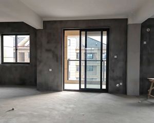 岳童家园4室2厅2卫南朝向130.0万元/套出售