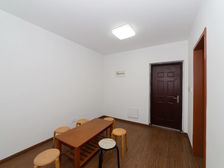 九龙仓繁华里 4室1厅 精装修