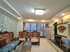 金湾华庭3室2厅2卫南朝向372.0万元/套出售