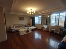 张斌社区188弄3室2厅1卫南朝向216.0万元/套出售