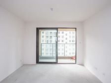 竹林壹号旁 德信佳源君宸府4室毛坯 中间楼层 南北通透