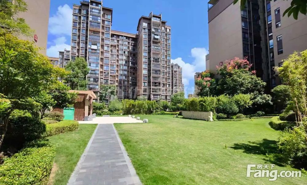 4室111平115万元彰泰桃源居电梯房精装南北通