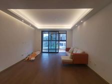 公园道4室2厅2卫南朝向320.0万元/套出售