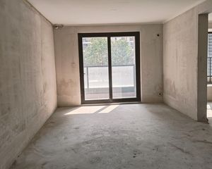 凯旋府4室2厅2卫南朝向238.0万元/套出售