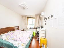 普陀区真光真情公寓,此房面朝公园,动静分离