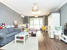 朝青 朝阳大悦城旁 紧邻地铁六号线口 珠江罗马嘉园 高层开间