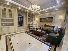 荣和公园墅 低总价 369平精装联排别墅 带2车库急售