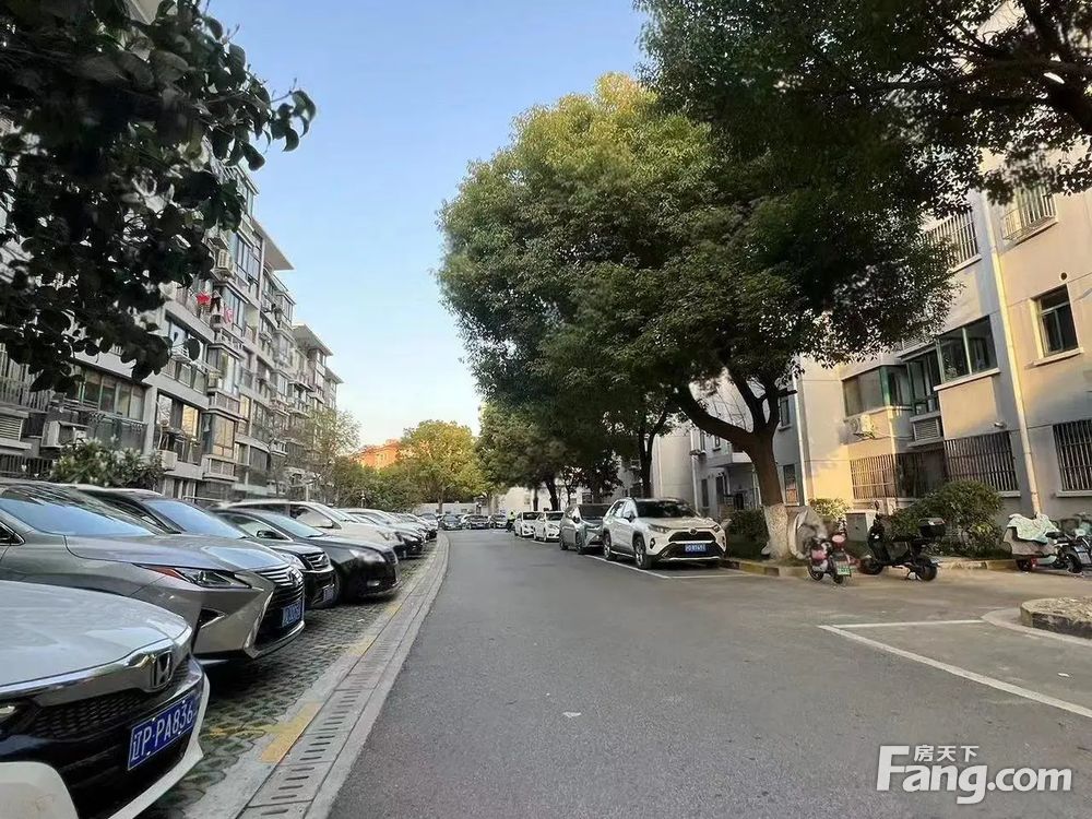 小区相关图