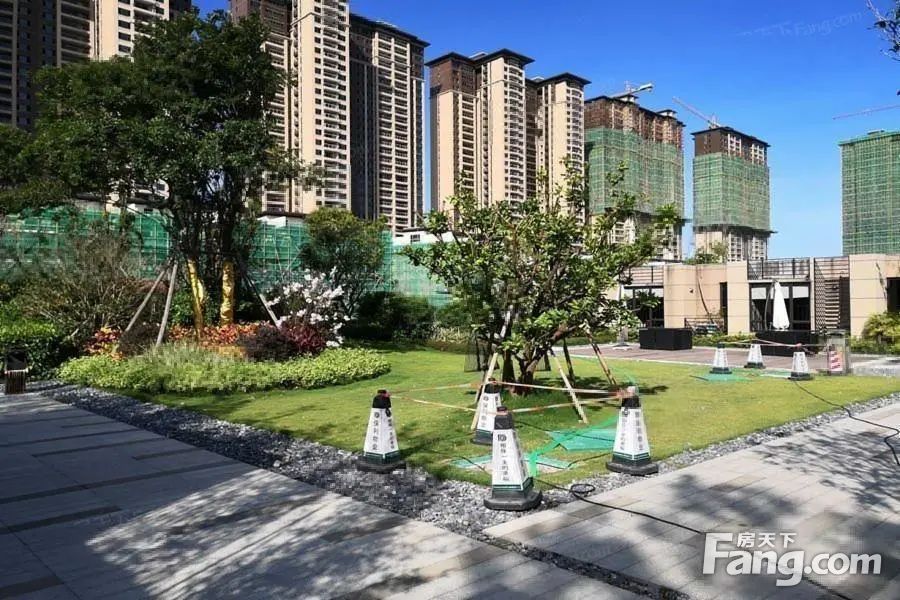 小区相关图