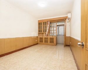 人民大学南侧一层实用三居不临街环境好