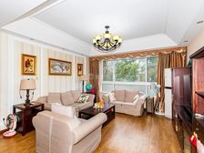 新城精装大三房,改善好房必看,临公园,诚意出售!