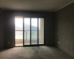 花屿湖郡3室2厅2卫南朝向112.0万元/套出售