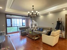 金源一品 4房2厅205万